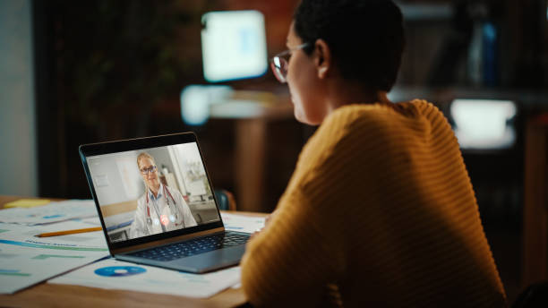 Patient using telemedicine portal